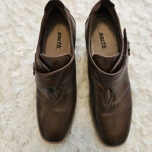 Earth Brown Leather Shoes